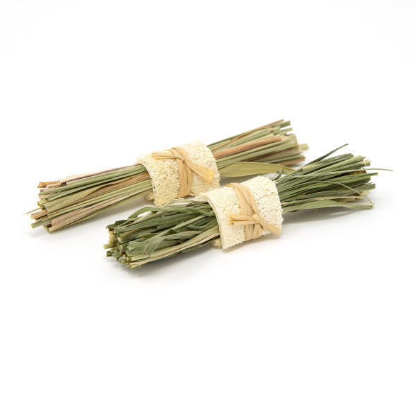 Oxbow Enriched Life Hay Bundles for Small Pets